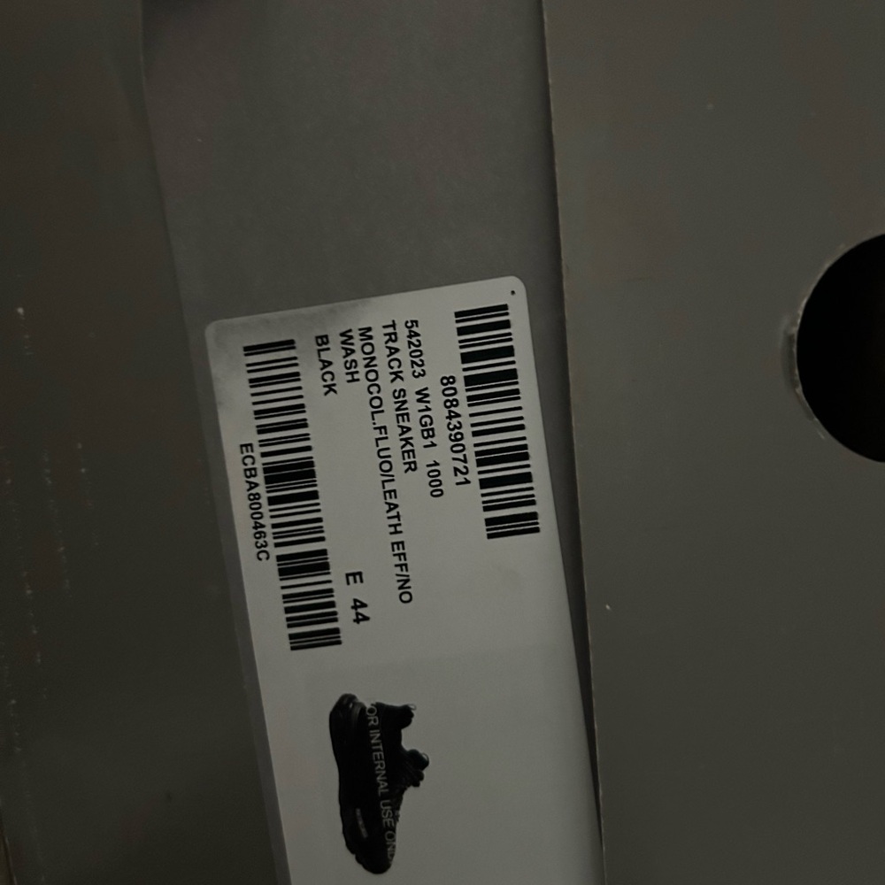 Balenciaga tracks BRAND NEW